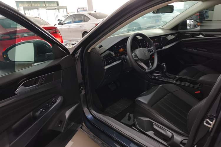 Used Volkswagen Passat 2024 280TSI Business Edition Driver Seat