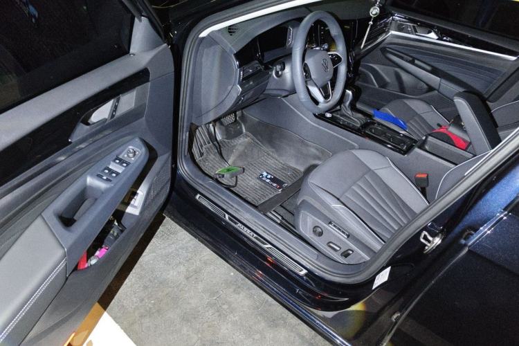 Used Volkswagen Passat 2024 380TSI Starry Dragon Edition Driver Seat