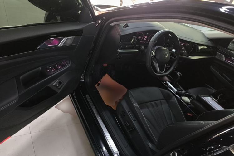 Used Volkswagen Passat 2024 380TSI Elite Edition Driver Seat