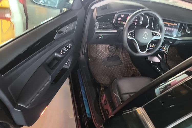 Used Volkswagen Passat 2024 330TSI Starry Elite Edition Driver Seat