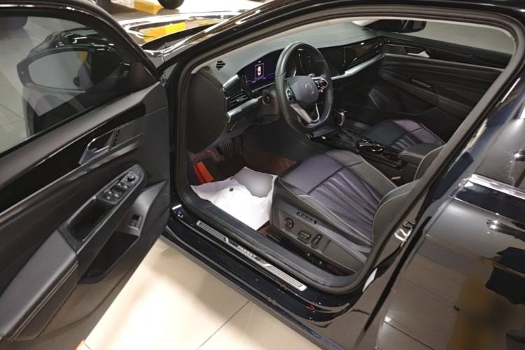 Used Volkswagen Passat 2024 330TSI Starry Elite Edition Driver Seat