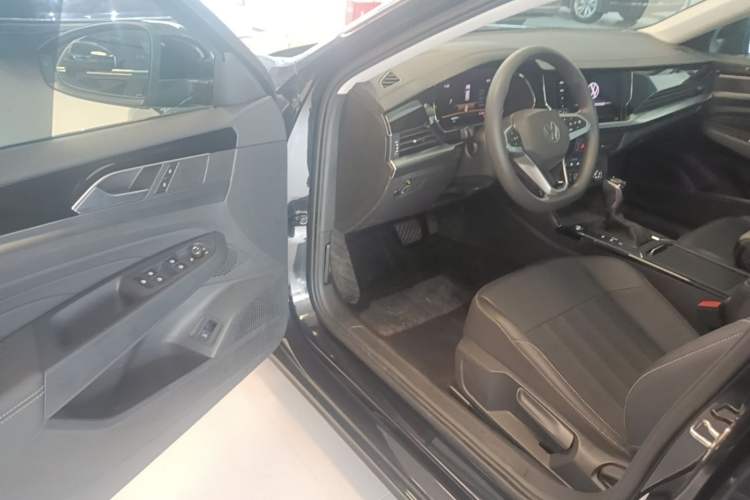 Used Volkswagen Passat 2024 280TSI Business Edition Driver Seat