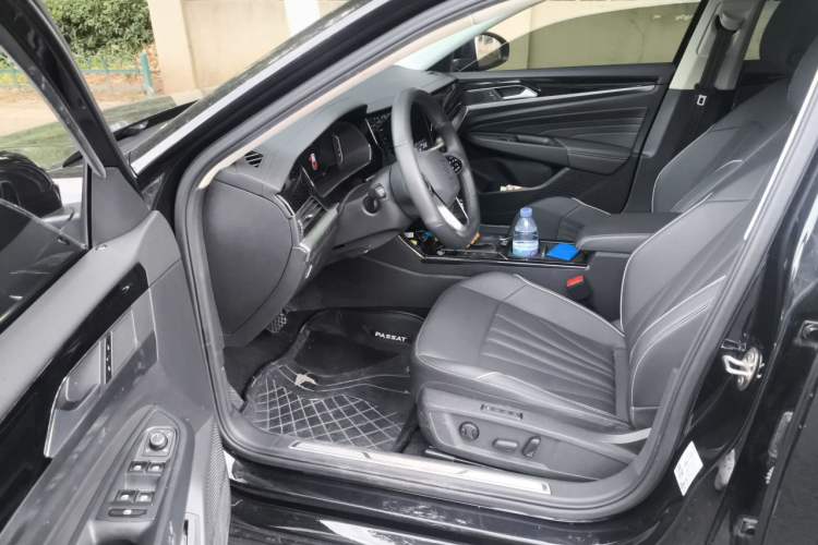 Used Volkswagen Passat 2024 380TSI Starry Luxury Edition Driver Seat
