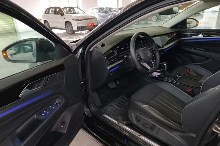 Used Volkswagen Passat 2024 380TSI Luxury Edition Driver Seat