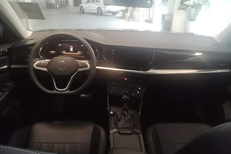 Used Volkswagen Passat 2024 280TSI Business Edition Driver Seat