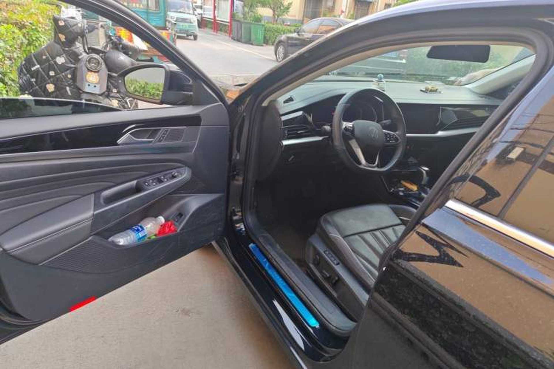 Used Volkswagen Passat 2024 380TSI Elite Edition Driver Seat