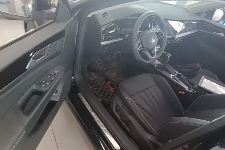 Used Volkswagen Passat 2024 330TSI Elite Edition Driver Seat