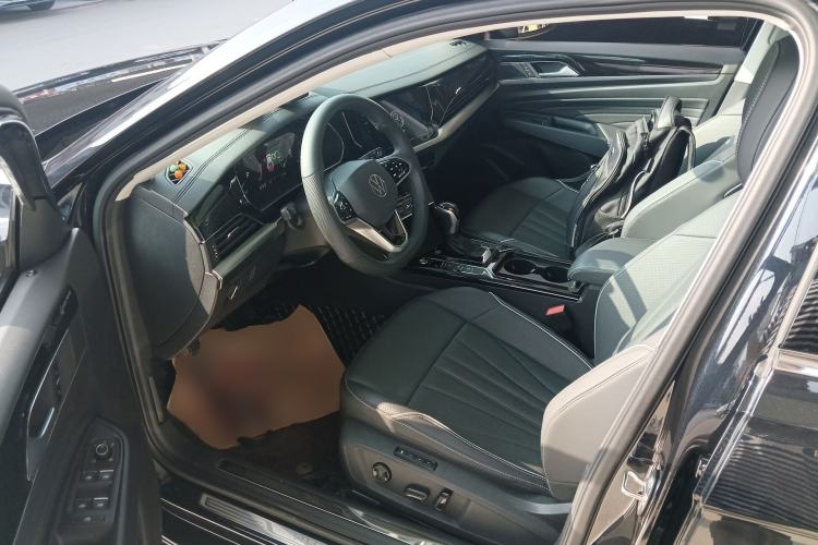 Used Volkswagen Passat 2024 330TSI Elite Edition Driver Seat