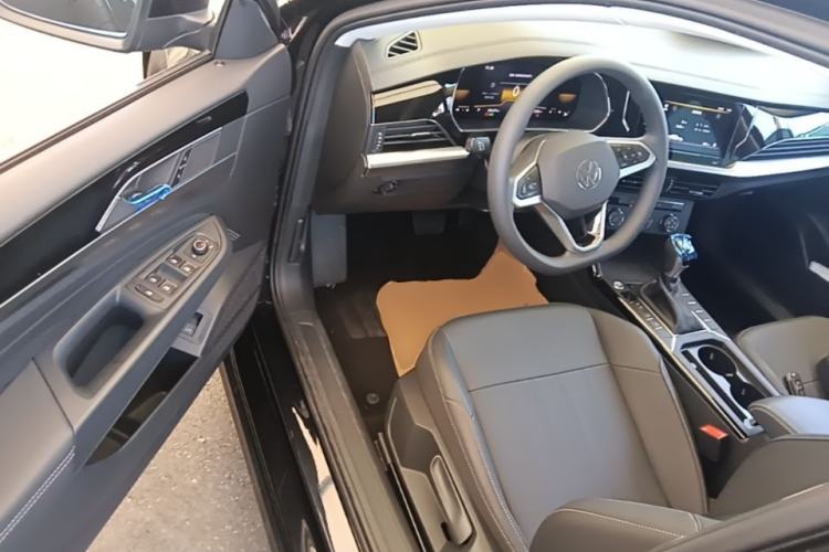 Used Volkswagen Passat 2024 280TSI Business Edition Driver Seat