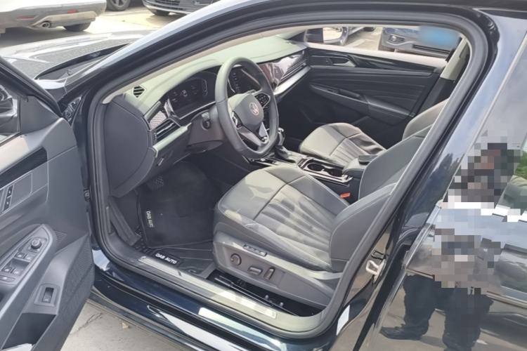 Used Volkswagen Passat 2024 380TSI Dragon Glory Edition Driver Seat