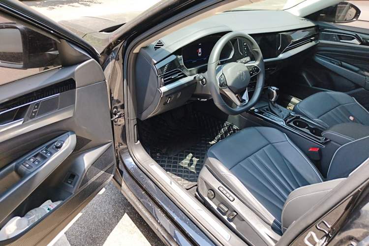 Used Volkswagen Passat 2024 380TSI Luxury Edition Driver Seat