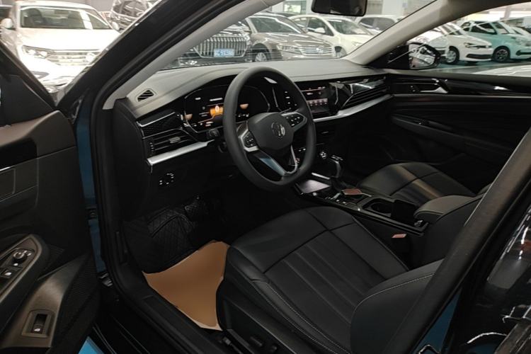 Used Volkswagen Passat 2024 280TSI Business Edition Driver Seat