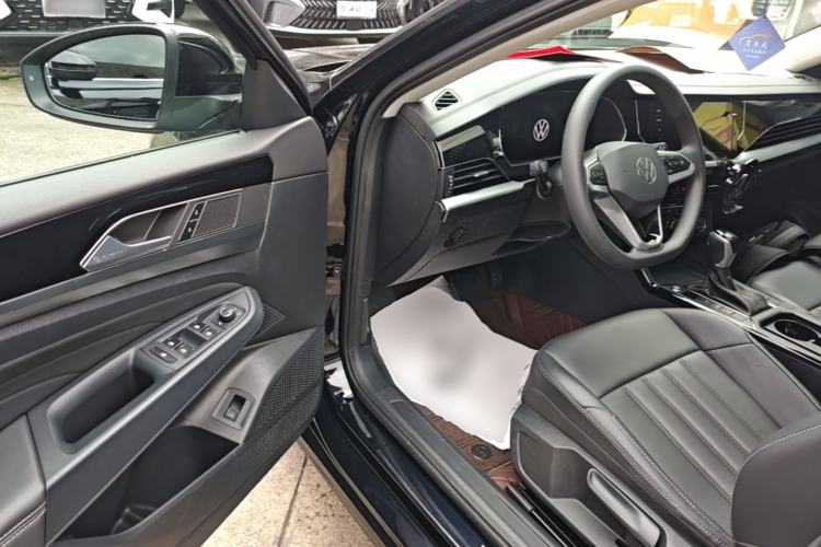 Used Volkswagen Passat 2024 280TSI Business Edition Driver Seat
