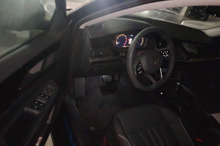 Used Volkswagen Passat 2024 280TSI Elite Edition Driver Seat