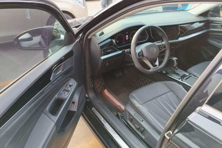 Used Volkswagen Passat 2024 330TSI Starry Elite Edition Driver Seat
