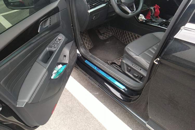 Used Volkswagen Passat 2024 330TSI Elite Edition Driver Seat