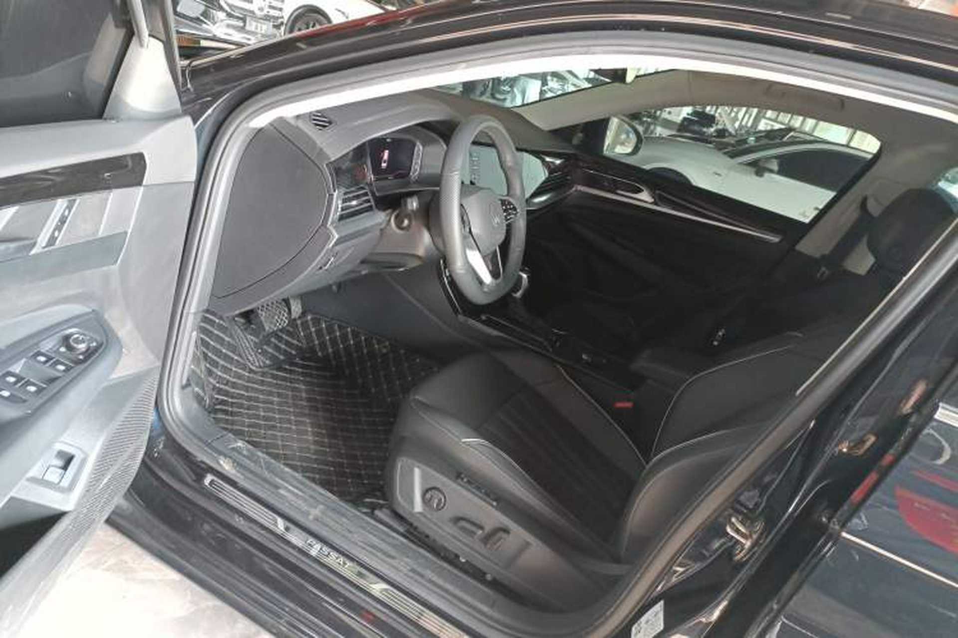 Used Volkswagen Passat 2024 380TSI Starry Dragon Edition Driver Seat