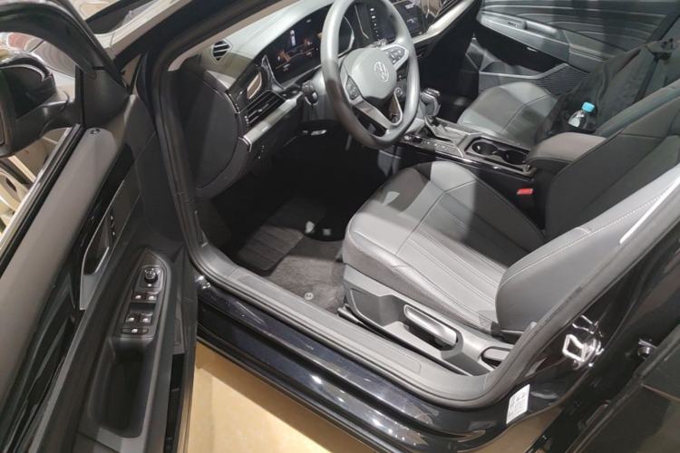 Used Volkswagen Passat 2024 280TSI Business Edition Driver Seat