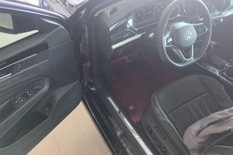 Used Volkswagen Passat 2024 380TSI Starry Luxury Edition Driver Seat