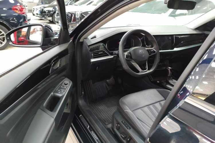Used Volkswagen Passat 2024 380TSI Starry Dragon Edition Driver Seat