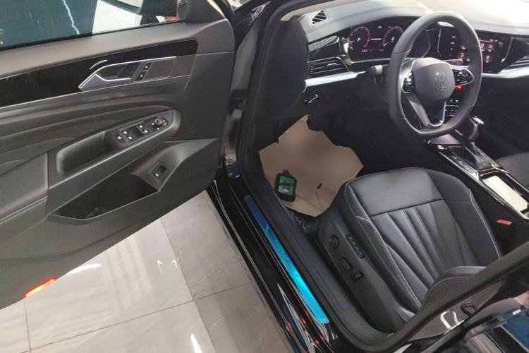 Used Volkswagen Passat 2024 330TSI Starry Elite Edition Driver Seat