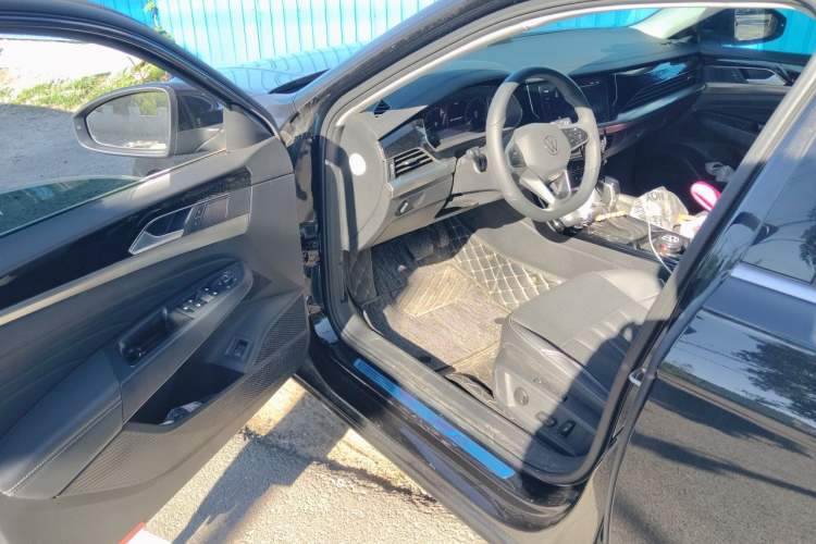 Used Volkswagen Passat 2024 380TSI Elite Edition Driver Seat