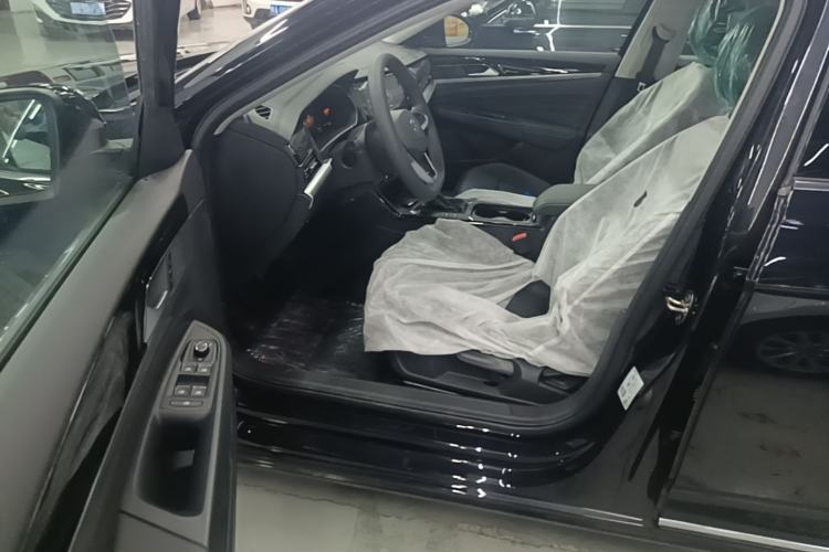 Used Volkswagen Passat 2024 280TSI Business Edition Driver Seat