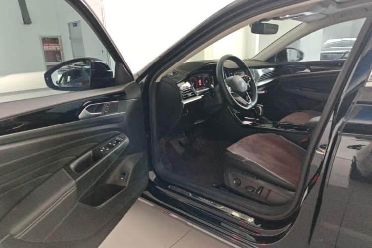 Used Volkswagen Passat 2024 330TSI Starry Elite Edition Driver Seat