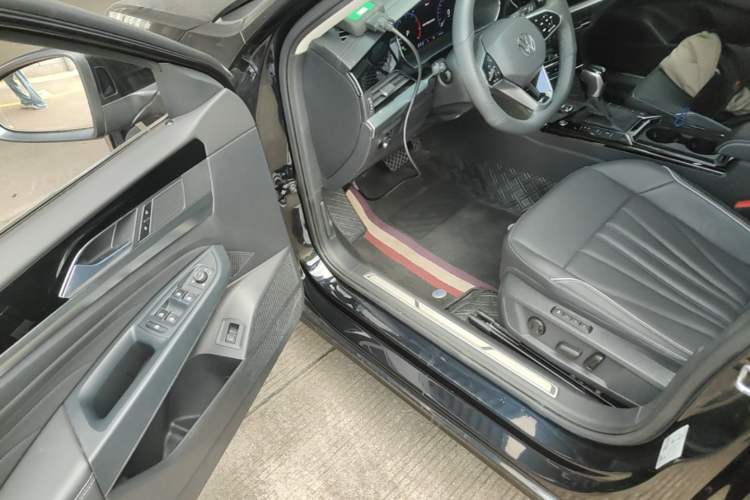 Used Volkswagen Passat 2024 380TSI Starry Luxury Edition Driver Seat