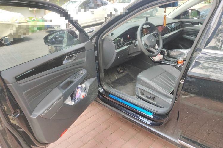 Used Volkswagen Passat 2024 380TSI Elite Edition Driver Seat