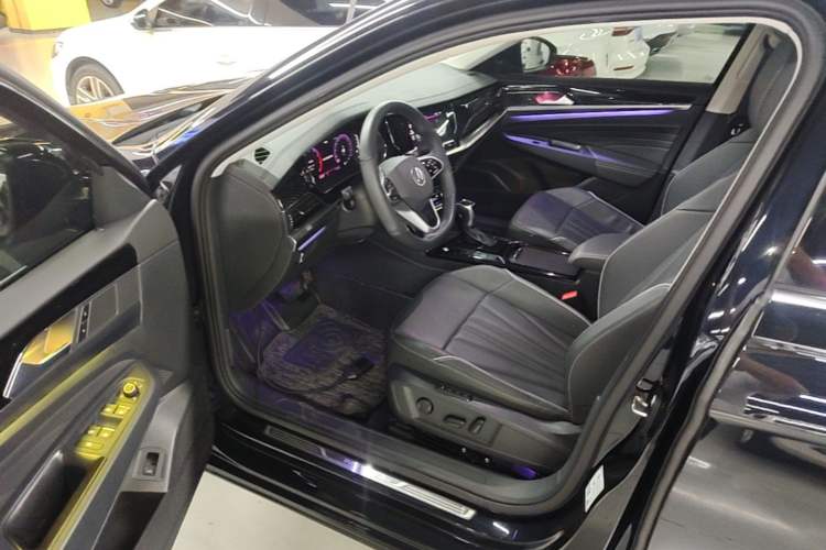 Used Volkswagen Passat 2024 380TSI Starry Elite Edition Driver Seat