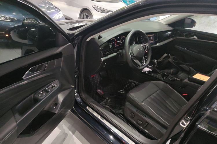 Used Volkswagen Passat 2024 380TSI Starry Dragon Edition Driver Seat