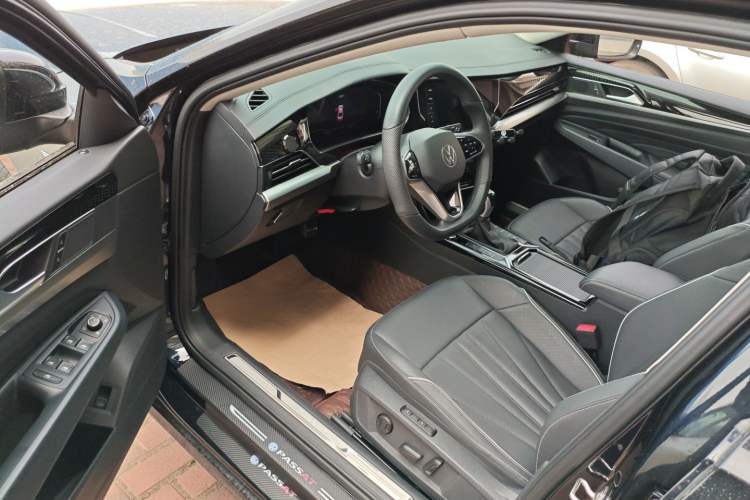 Used Volkswagen Passat 2024 380TSI Starry Luxury Edition Driver Seat