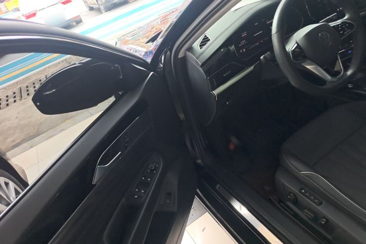 Used Volkswagen Passat 2024 330TSI Starry Elite Edition Driver Seat