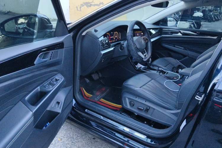 Used Volkswagen Passat 2024 380TSI Starry Dragon Edition Driver Seat