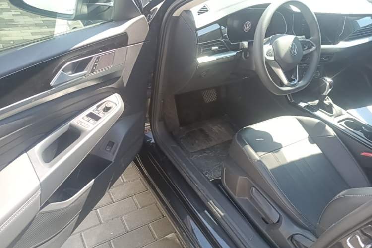 Used Volkswagen Passat 2024 280TSI Business Edition Driver Seat