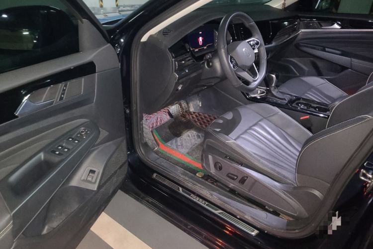 Used Volkswagen Passat 2024 330TSI Starry Elite Edition Driver Seat