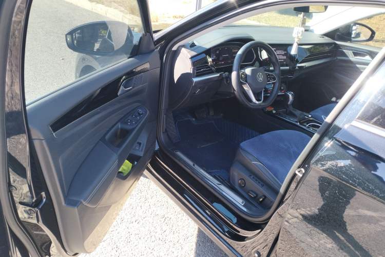 Used Volkswagen Passat 2024 380TSI Luxury Edition Driver Seat