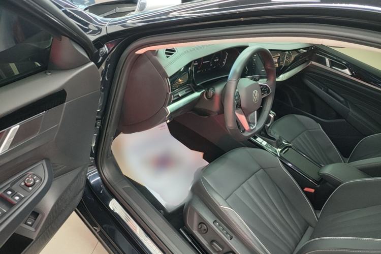 Used Volkswagen Passat 2024 330TSI Elite Edition Driver Seat