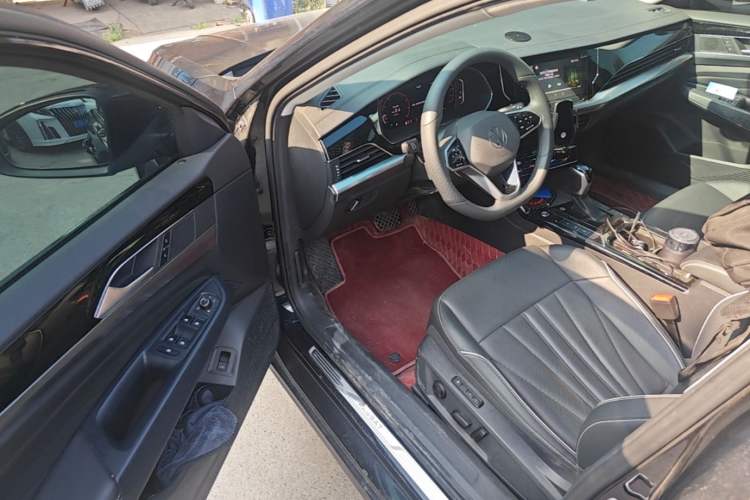 Used Volkswagen Passat 2024 380TSI Starry Dragon Edition Driver Seat