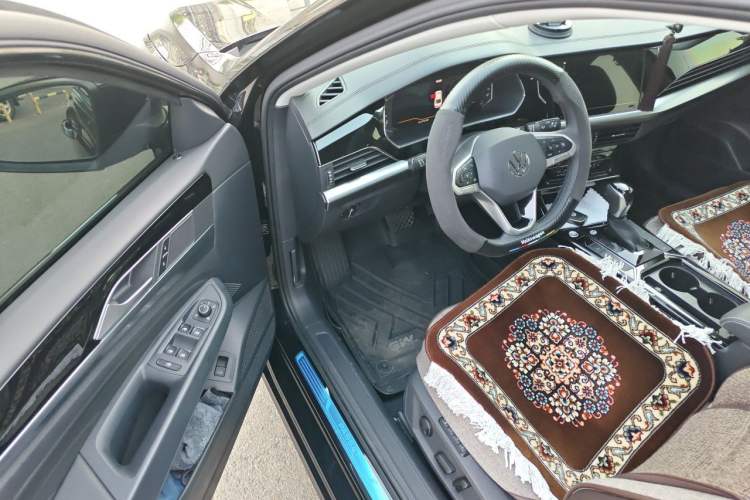 Used Volkswagen Passat 2024 380TSI Starry Dragon Edition Driver Seat