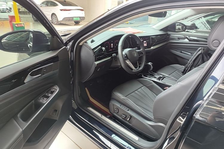 Used Volkswagen Passat 2024 380TSI Starry Luxury Edition Driver Seat