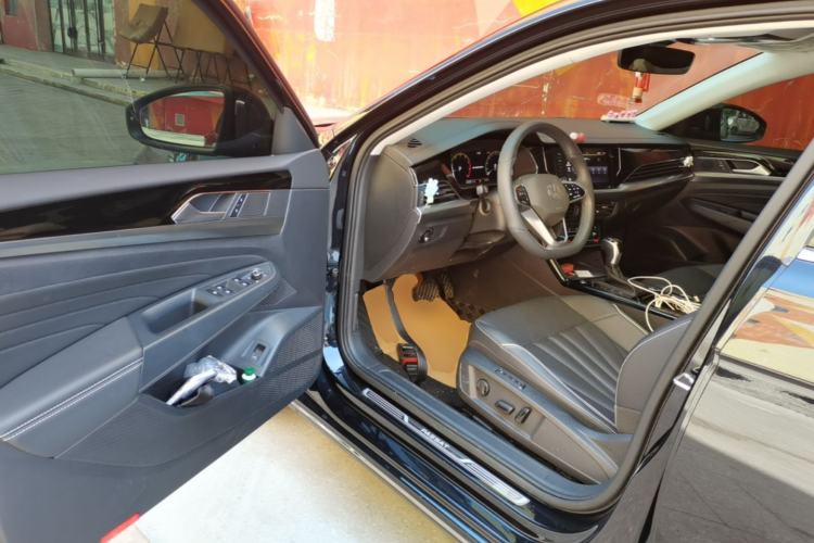Used Volkswagen Passat 2024 330TSI Elite Edition Driver Seat