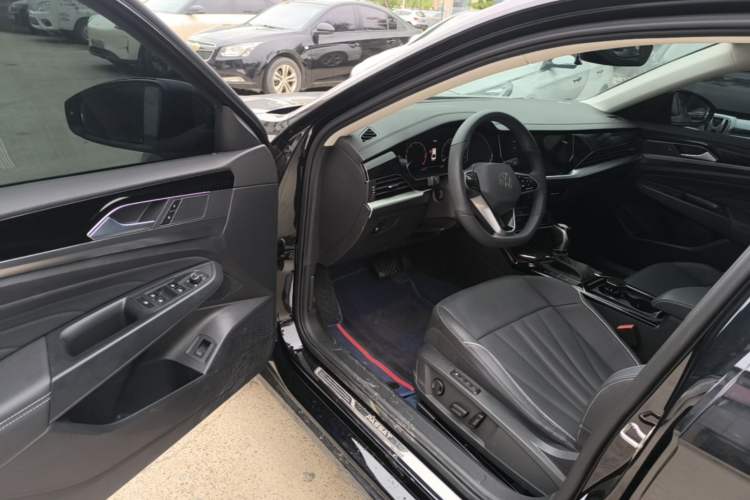 Used Volkswagen Passat 2024 330TSI Elite Edition Driver Seat