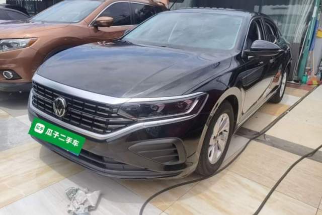 Ojetý Volkswagen Passat 2024 280TSI Business Edition