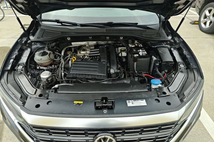 Used Volkswagen Passat 2024 280TSI Business Edition Engine Bay