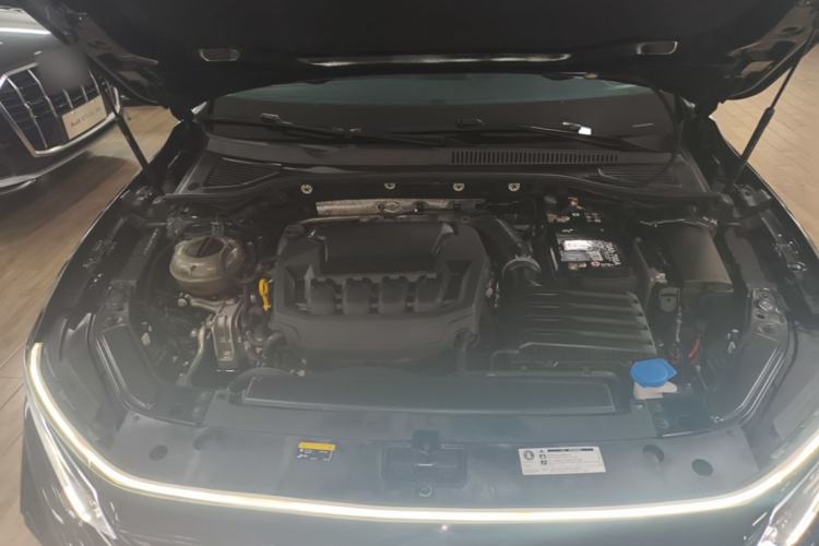 Used Volkswagen Passat 2024 380TSI Starry Dragon Edition Engine Bay