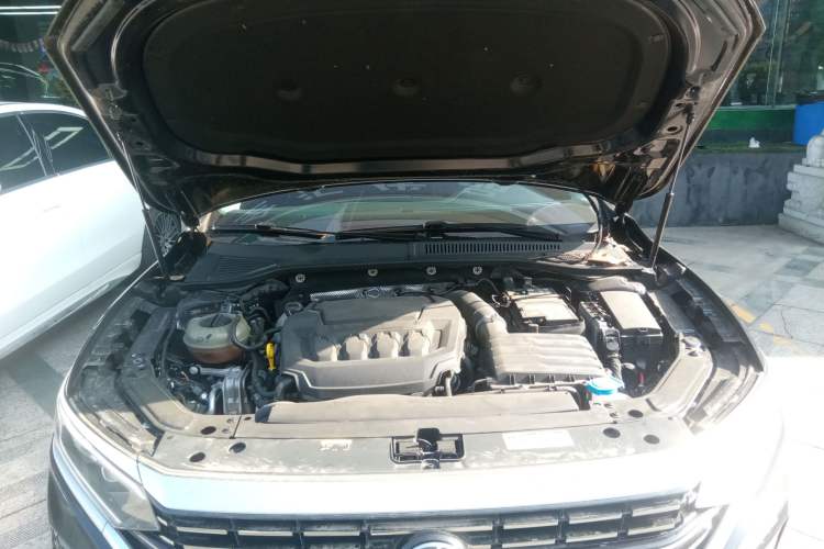 Used Volkswagen Passat 2024 380TSI Luxury Edition Engine Bay