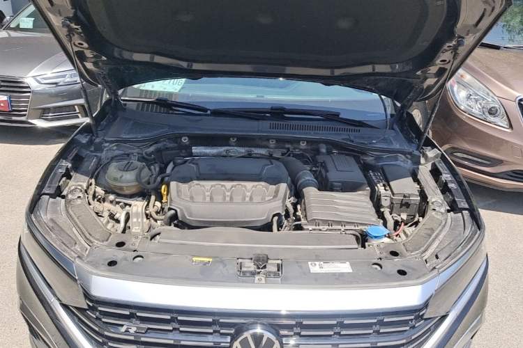 Used Volkswagen Passat 2024 380TSI Dragon Edition Engine Bay
