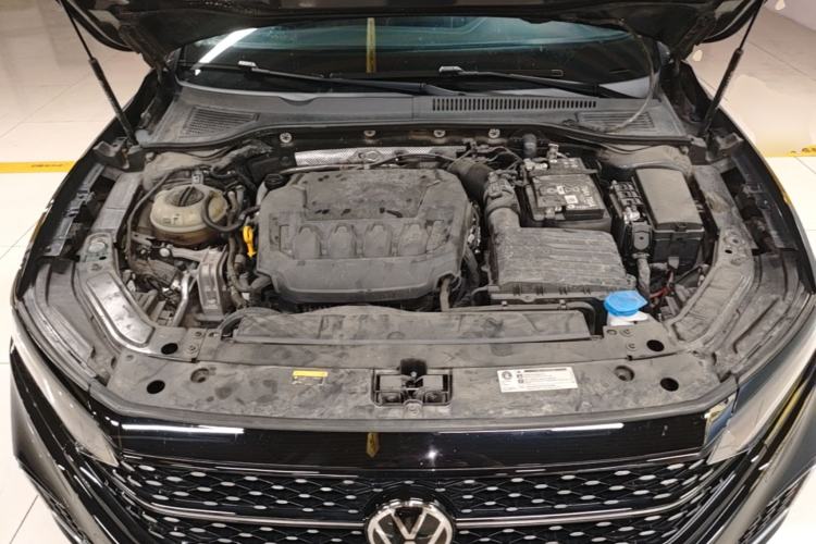 Used Volkswagen Passat 2024 330TSI Starry Elite Edition Engine Bay